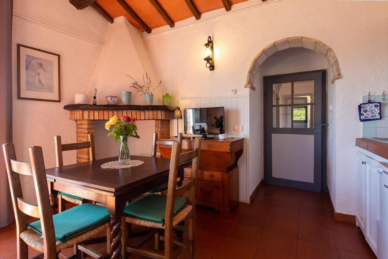Agriturismo Macciangrosso Casale Piccolomini Chiusi Luaran gambar